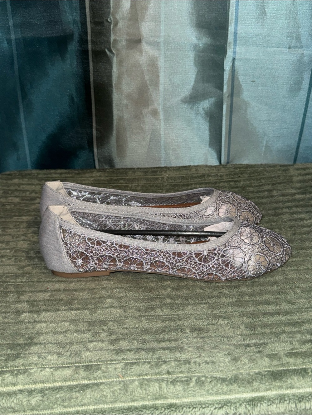 Women's Lace Ballet Flats in Light Gray - Elegant Everyday Slip-Ons